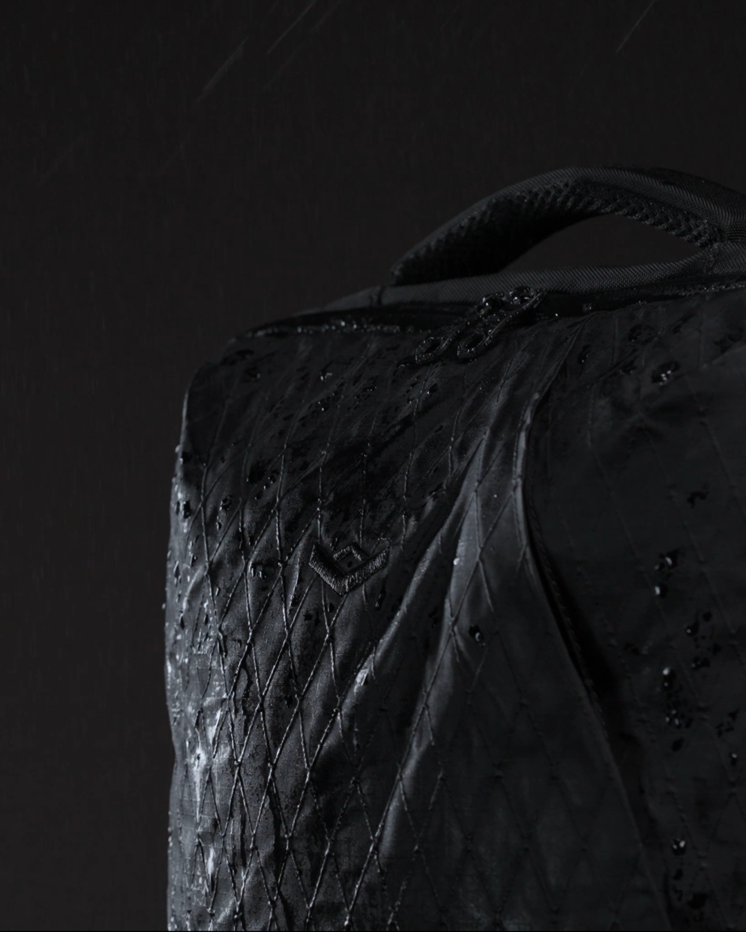 Airless-Waterproof.png