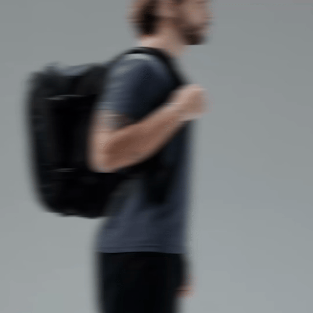 GIF_MODELO_CON_AIRLESS_GIRANDO.gif