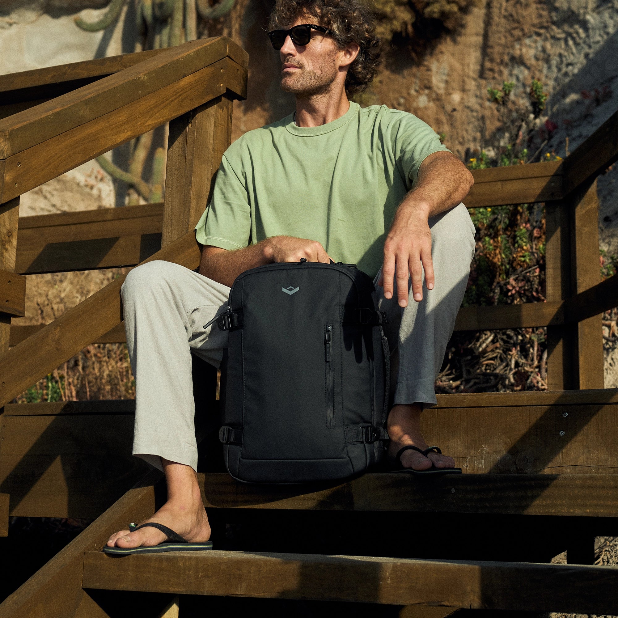 MOCHILA AIRLESS ON TOP - NEGRA