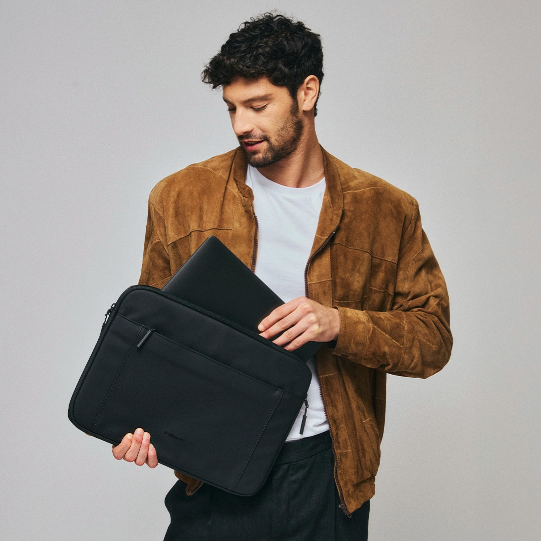 MENNT_ESTUCHE_LAPTOP_NEGRO_012.webp