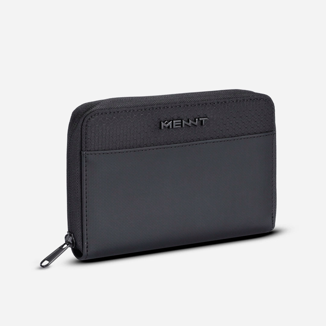 MENNT_PORTA_PASAPORTE_001.webp